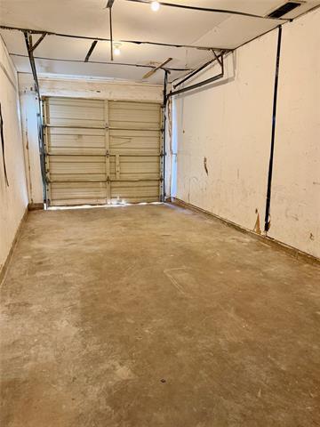 Building Photo - 5310 Laguna Dr