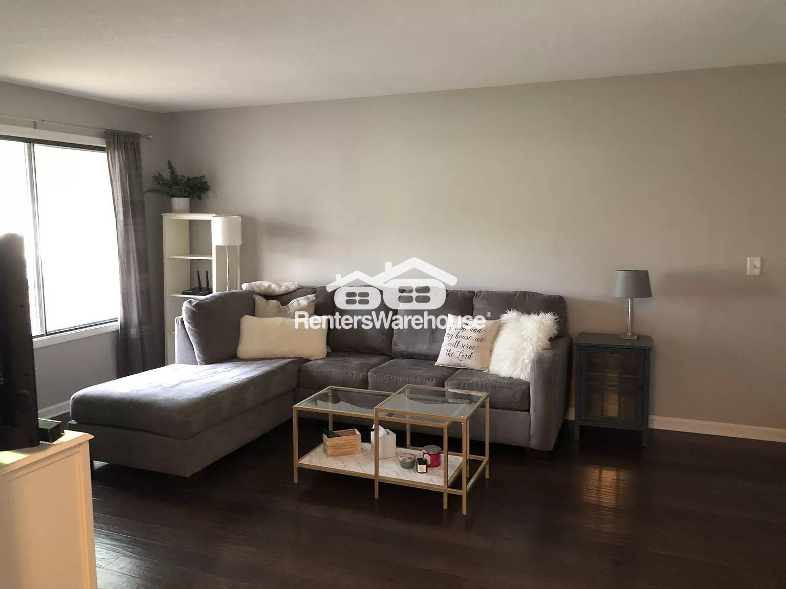 Building Photo - 7541 Vinewood Ct N