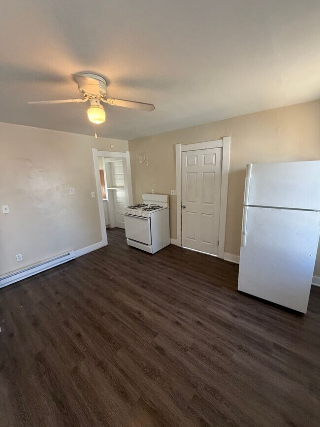 Building Photo - 540 Church St