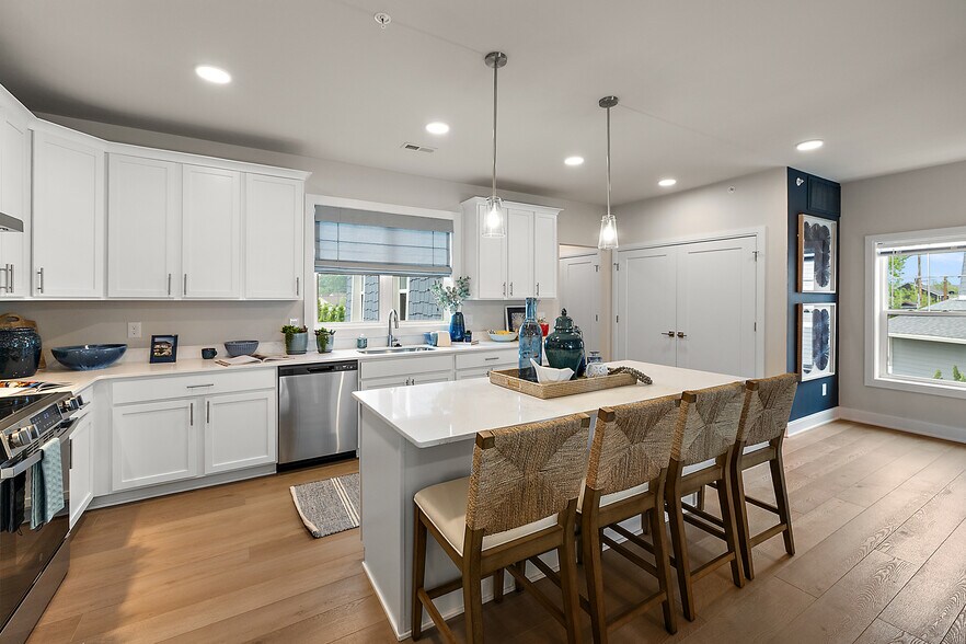 Building Photo - Mystic Cove - Luxury Lakefront Living
