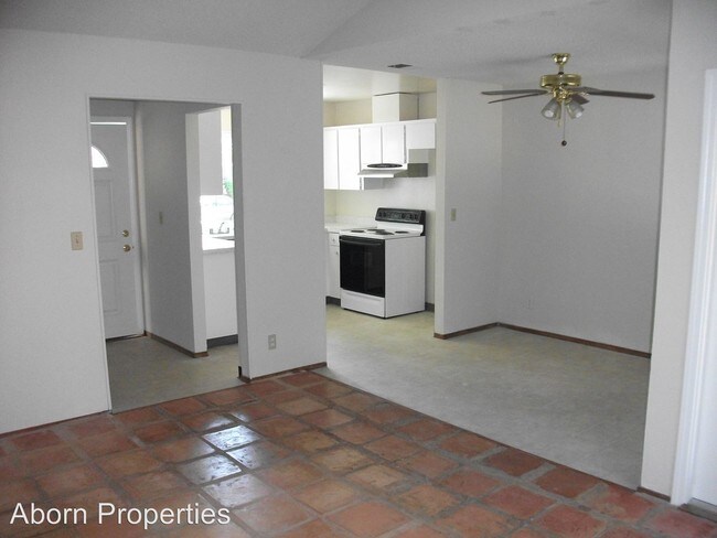 Building Photo - 2653 Autumnvale Dr