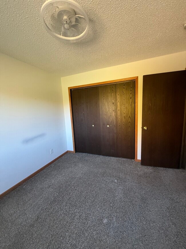 Building Photo - 6668 Fairway Cir