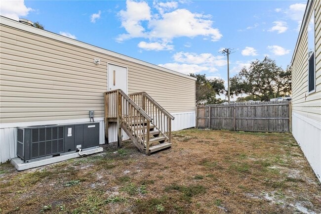 Building Photo - 419 N Chestnut Rd