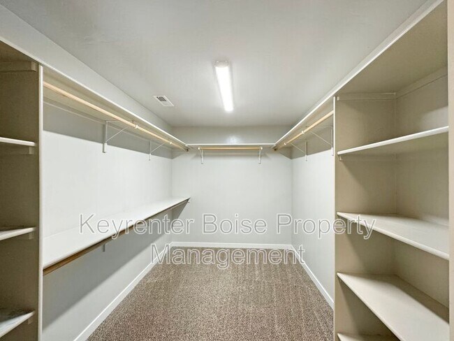 Building Photo - 2466 E Stella Dr