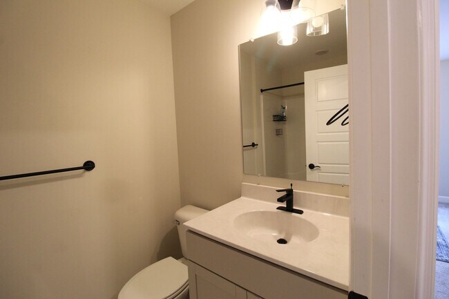 Building Photo - New construction 4 bed 3.5 bath townhome!