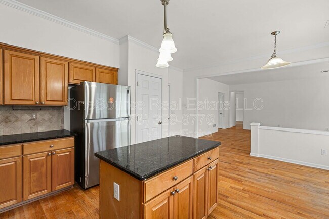 Building Photo - 7230 Cloverhurst Ct