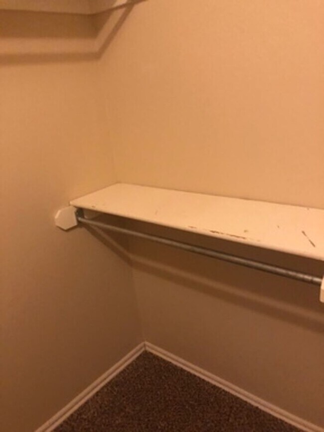 Building Photo - Spacious home for a Great Price! Edmond Schools