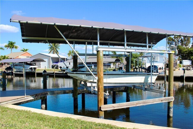 Building Photo - 2744 Sanderling Ct