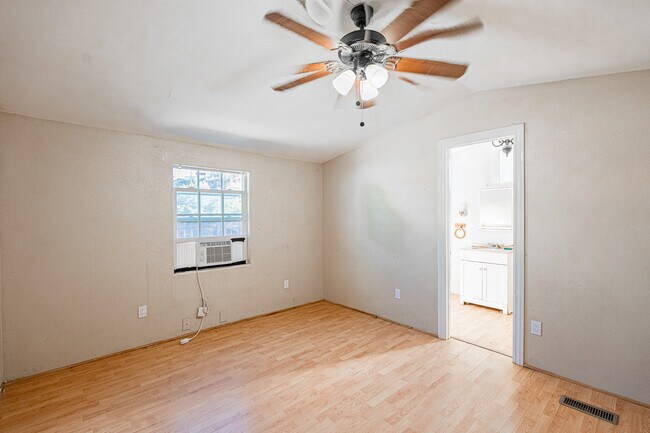 Building Photo - 17470 Haynes Ave