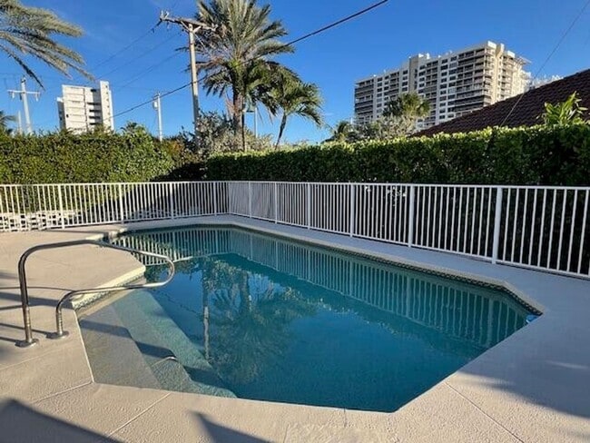 Building Photo - 1299 Morse Blvd