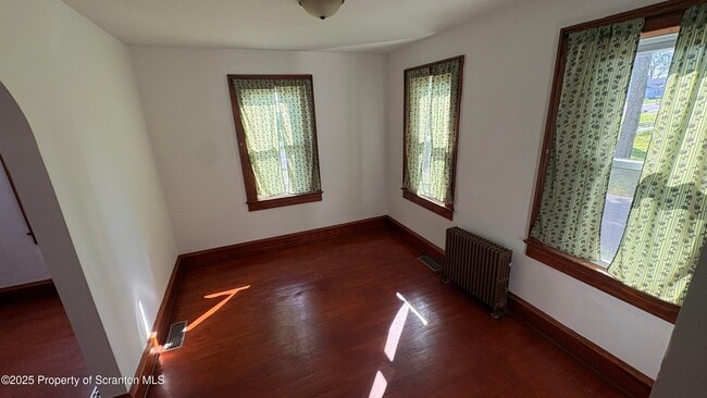 Building Photo - 996 PA-307