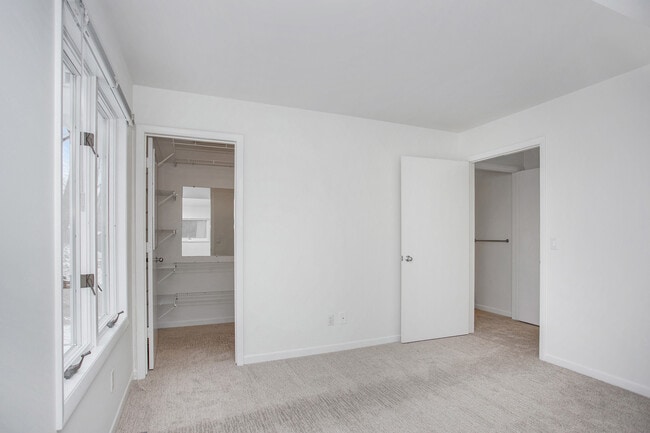 Building Photo - 18131 Mohawk Dr