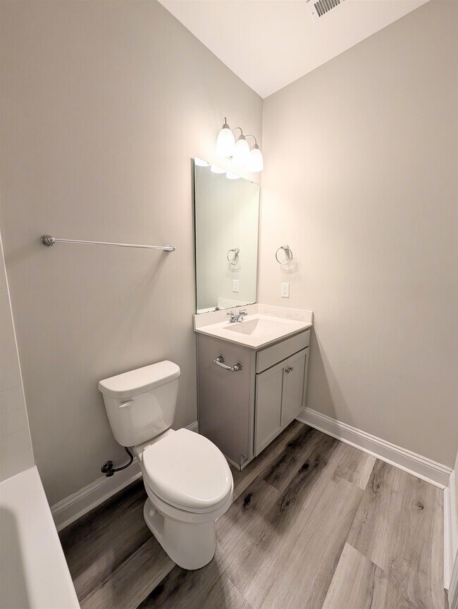 Building Photo - 338 Kiskadee Loop