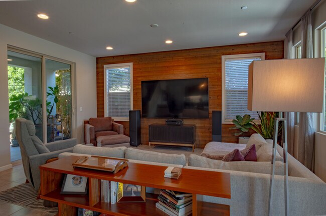 Building Photo - 74500 Xander Ct