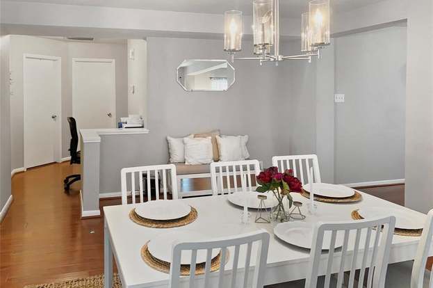 Building Photo - 21235 Bending Green Way