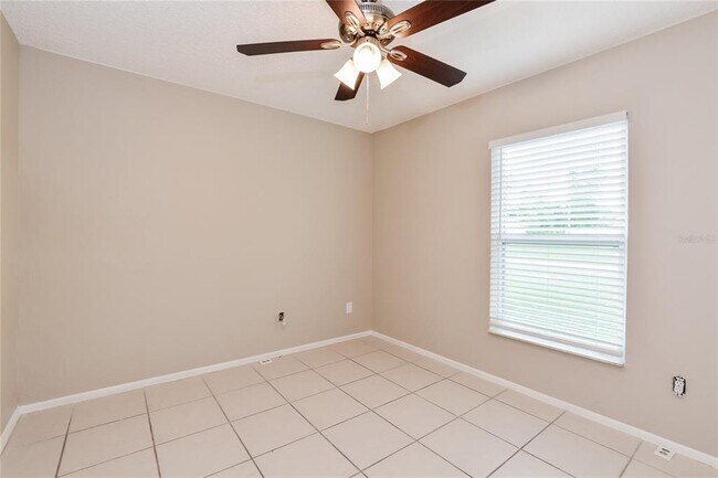 Building Photo - 2714 Waco Dr E