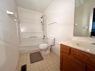 Building Photo - 752 S Parkside Dr