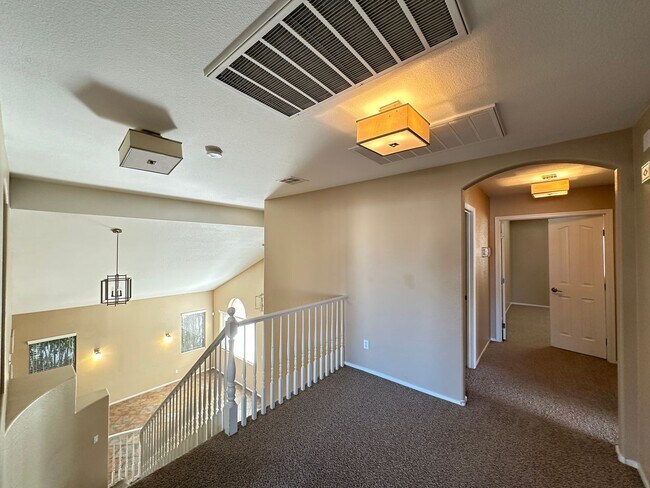 Building Photo - Discovery Hills