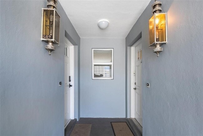 Building Photo - 3101 NE 47th Ct