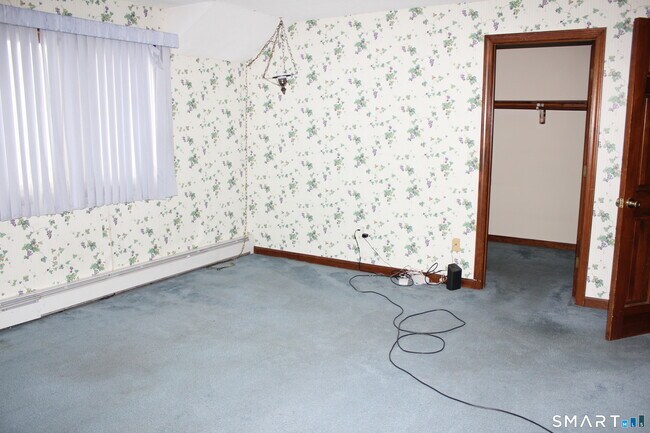 Building Photo - 522 Springfield Rd