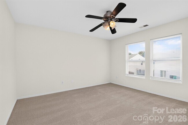 Building Photo - 9107 Newfield St
