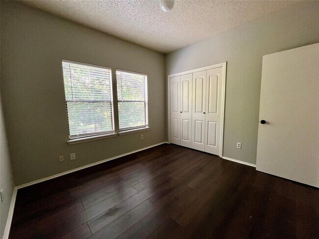 Building Photo - 5309 Indio Dr