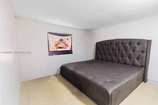 Building Photo - 14601 NW 10th Ave