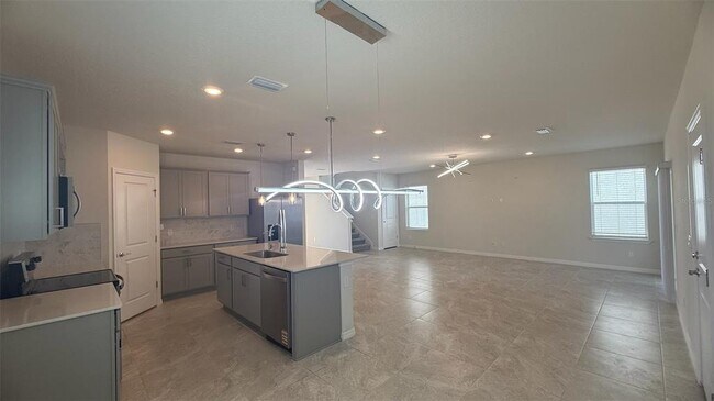 Building Photo - 5054 Holm Oak Dr