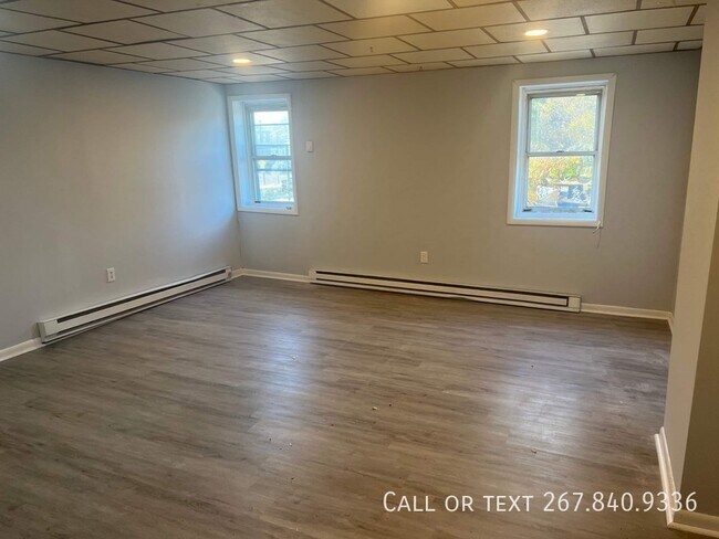 Building Photo - 2729 W 3rd St