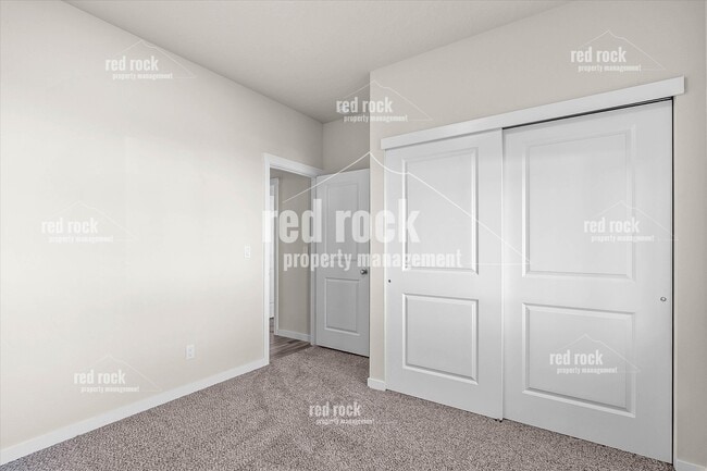 Building Photo - 1 N Bolivar Rd