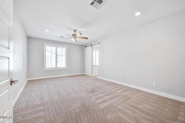 Building Photo - 3030 N 38th St
