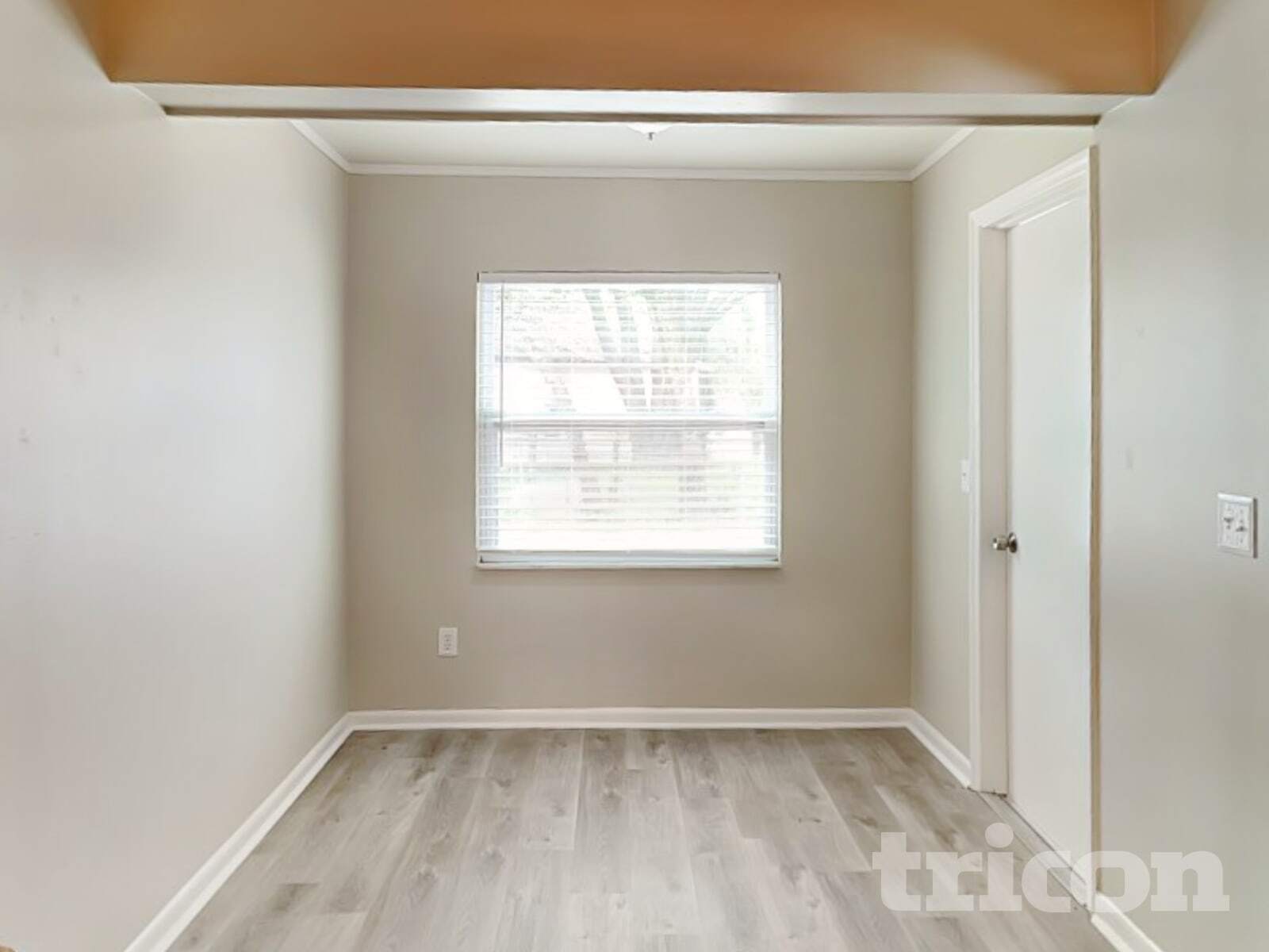 Building Photo - 1404 Fernwood Pl