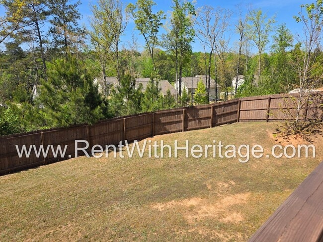 Building Photo - ABSOLUTELY BEAUTIFUL 5 BEDROOM/ 4.5 BATH HOME YOU DONT WANT TO MISS.