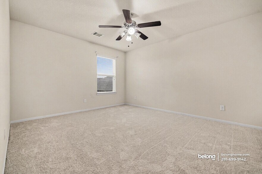 Building Photo - 9997 Knob Hollow Way