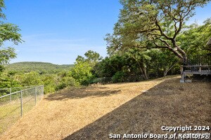 Building Photo - 17807 Hilltop Dr