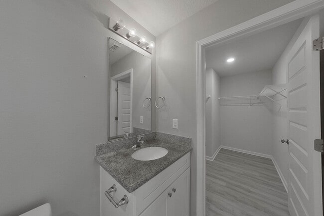 Building Photo - 416 Monarch Ln