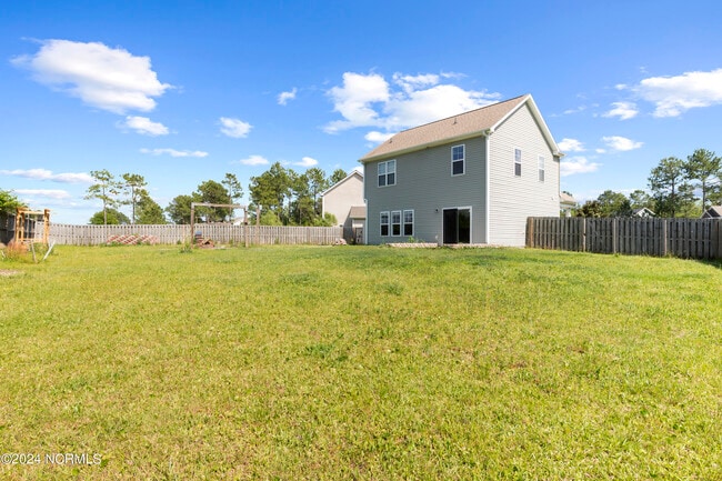 Building Photo - 224 Admiral Ct