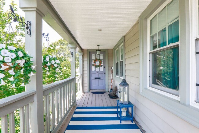 Building Photo - Beautiful Single Family Home in Willoughby Beach!!