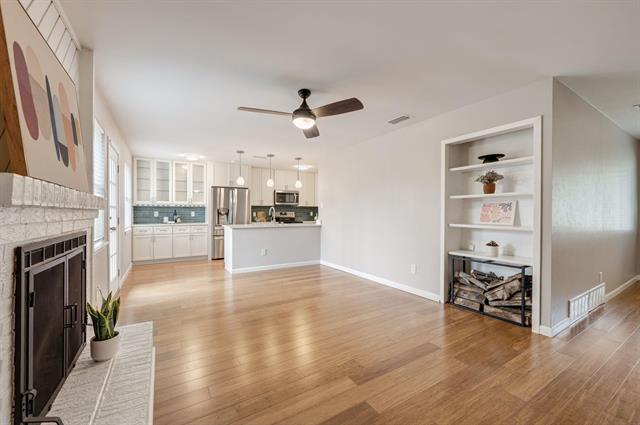 Building Photo - 9811 Kingsman Dr