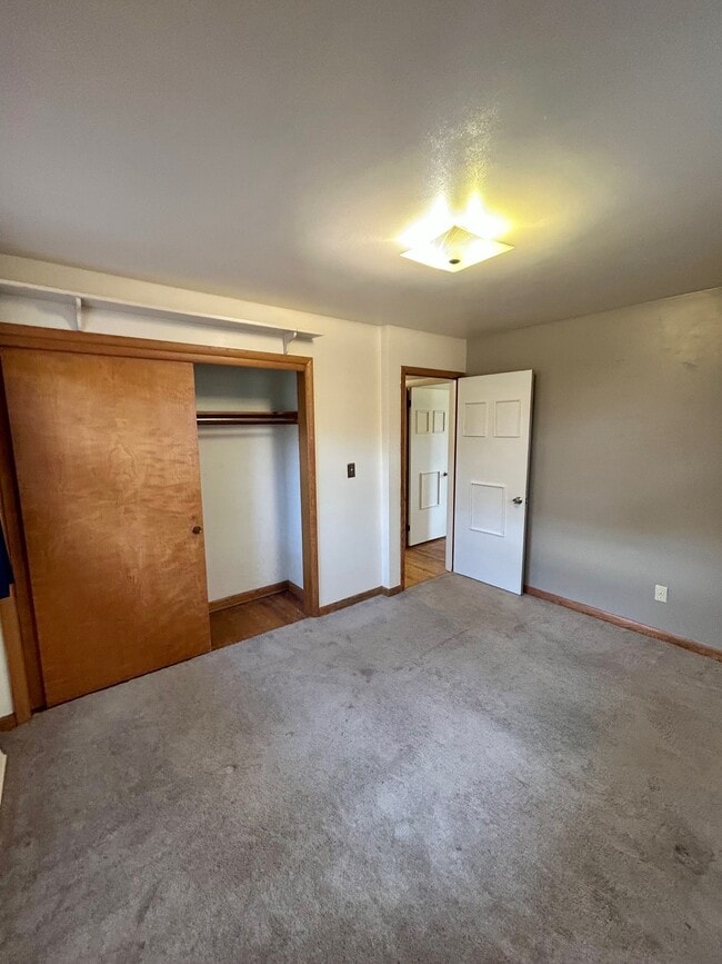 Building Photo - 245 Winchester Rd