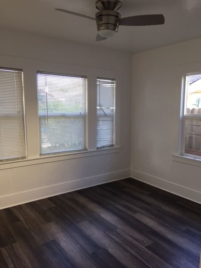 Building Photo - 2 B/R 1 B/A House in Marysville AVAILABLE NOW!