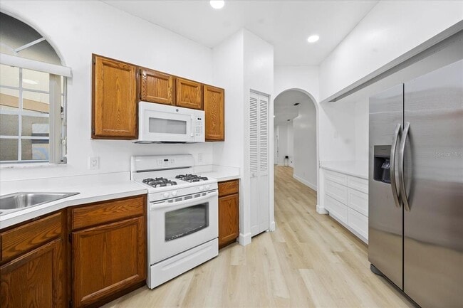 Building Photo - 5802 Parkview Point Dr