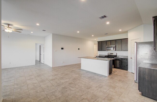 Building Photo - 7527 Cynomys Ct