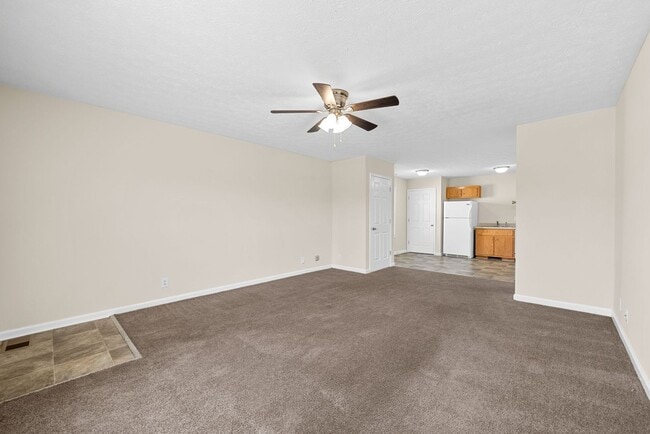 Building Photo - 105 Solid Rock Ct