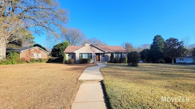 Building Photo - 1200 Dresden Dr W