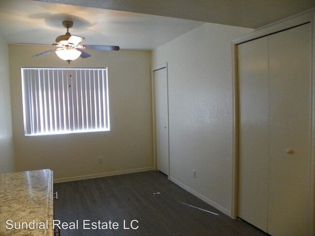 Building Photo - 65-65 N May