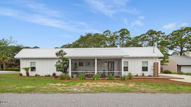 Building Photo - 307 Dolphin Dr