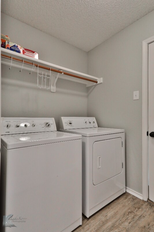 Building Photo - 1502 Sir Thopas Ct