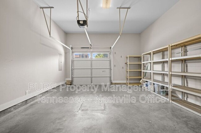 Building Photo - 215 Porter Village Cir