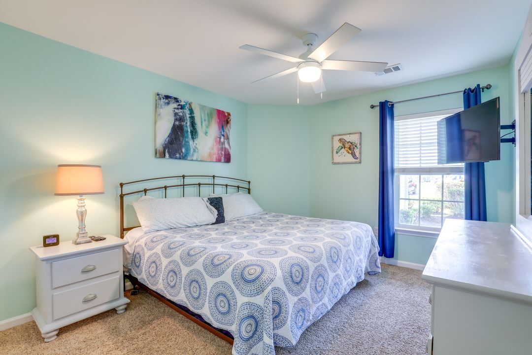 Building Photo - 1278 River Oaks Dr